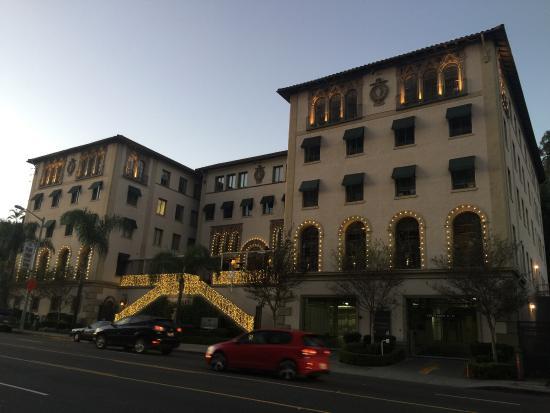 Hacienda Arms Apartments